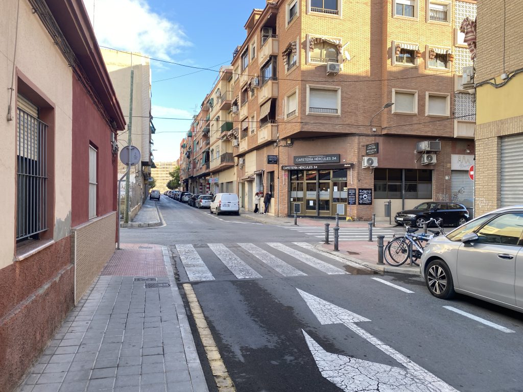 20250128_085012065_iOS-1024x768 LOCAL COMERCIAL A PIE DE CALLE - ALICANTE.