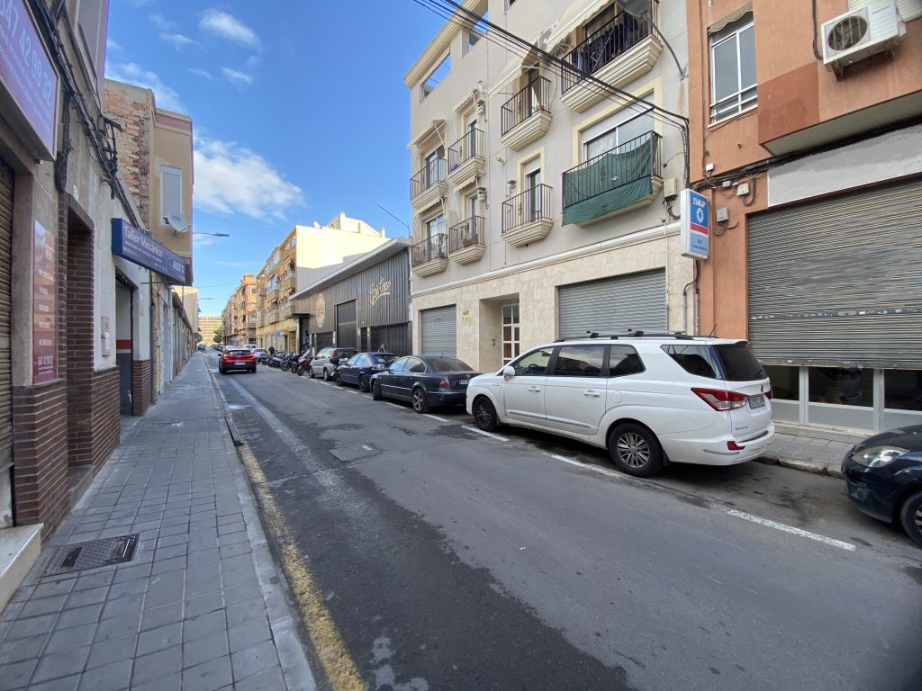 20250128_085122497_iOS-1024x768 INVERSIÓN: LOCAL COMERCIAL CON NAYA.