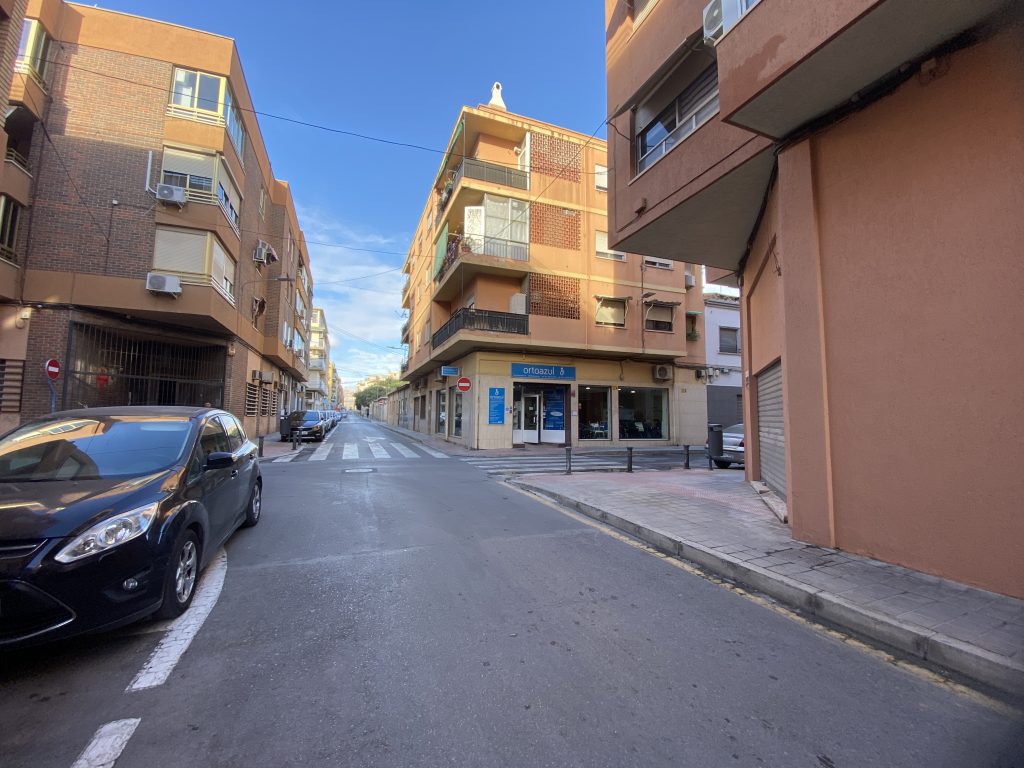 20250128_090832434_iOS-1024x768 LOCAL COMERCIAL A PIE DE CALLE - ALICANTE.