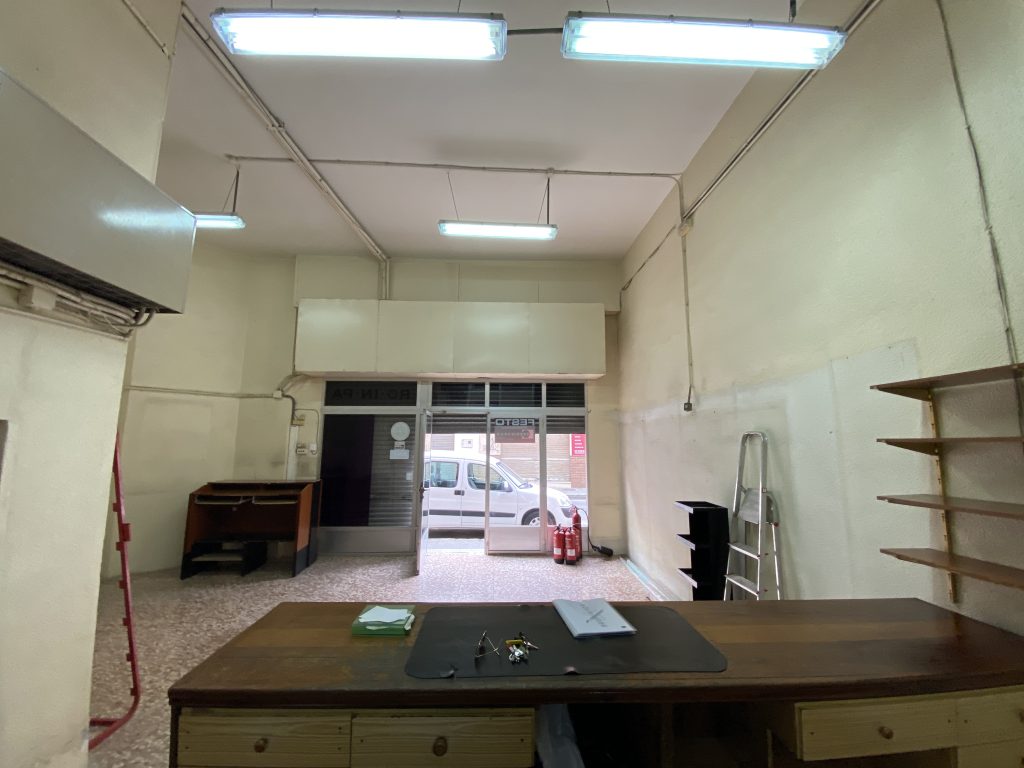 20250221_150431494_iOS-1024x768 INVERSIÓN: LOCAL COMERCIAL CON NAYA.