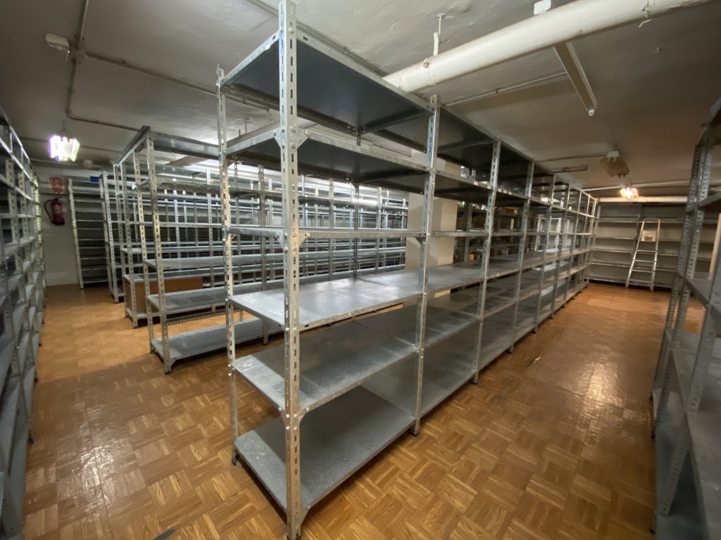 20250221_150535804_iOS-1024x768 INVERSIÓN: LOCAL COMERCIAL CON NAYA.