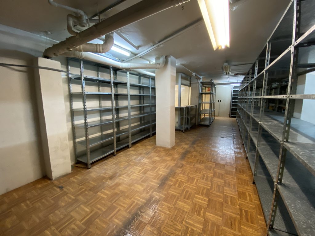 20250221_150640322_iOS-1024x768 INVERSIÓN: LOCAL COMERCIAL CON NAYA.