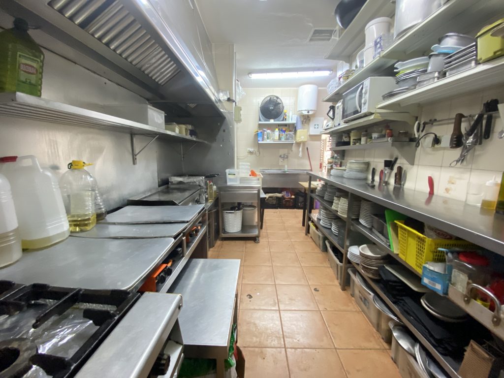 IMG_4072-1-1024x768 LOCAL RESTAURANTE POR JUBILACIÓN EN TORRELLANO