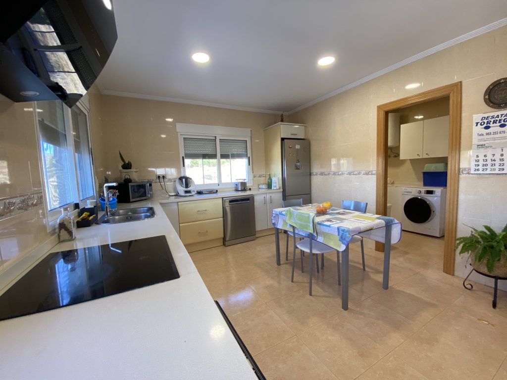 IMG_4181-1-1024x768 CHALET CON 4 DORMITORIOS EN VALLE DEL SOL