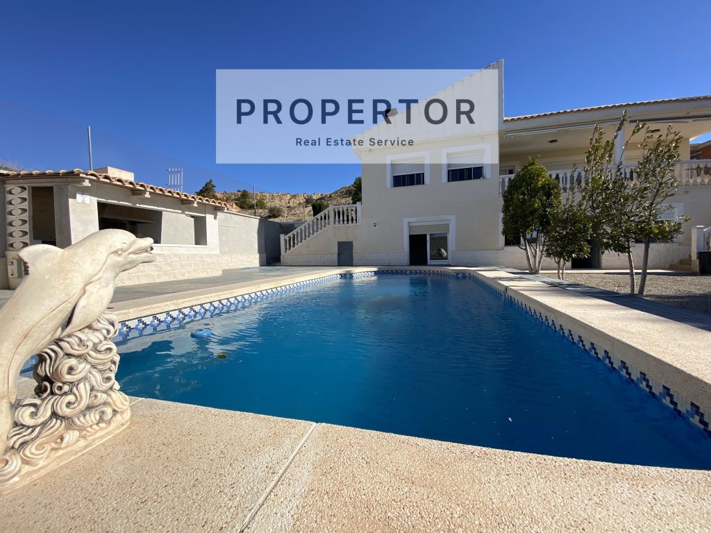 IMG_4219-1024x768 CHALET CON 4 DORMITORIOS EN VALLE DEL SOL