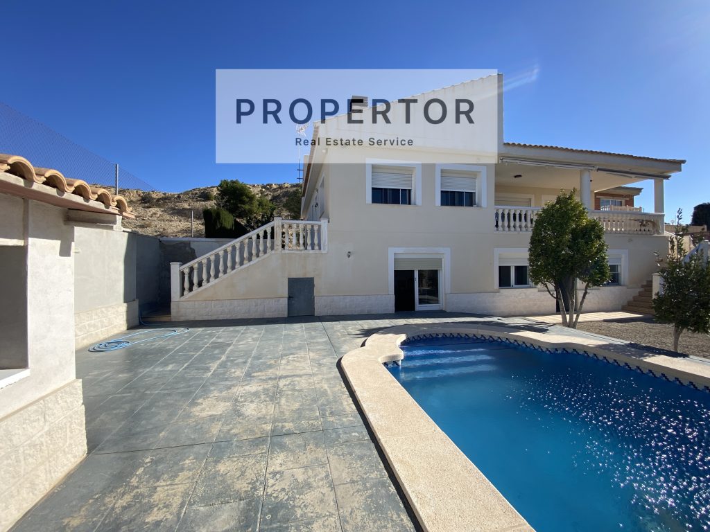 IMG_4223-1-1024x768 CHALET CON 4 DORMITORIOS EN VALLE DEL SOL